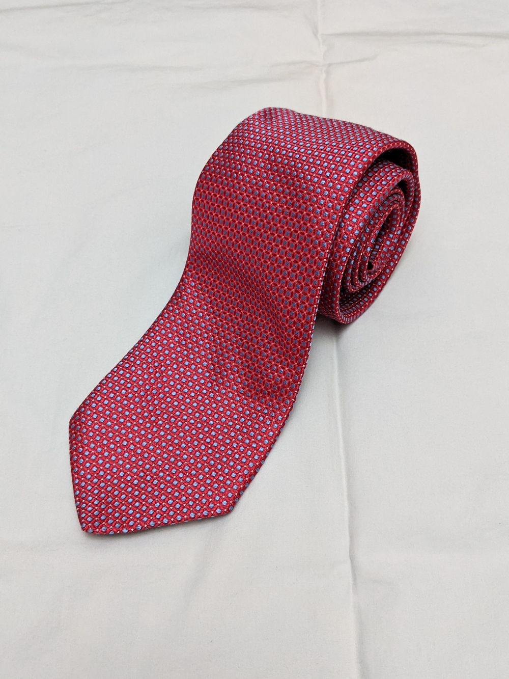 Like New Boss Red Geometric Silk Tie